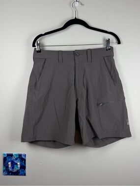 Huk Performance Fishing Shorts Gray Cargo Next Level 7” SPF‎ Men Medium Gorpcore
